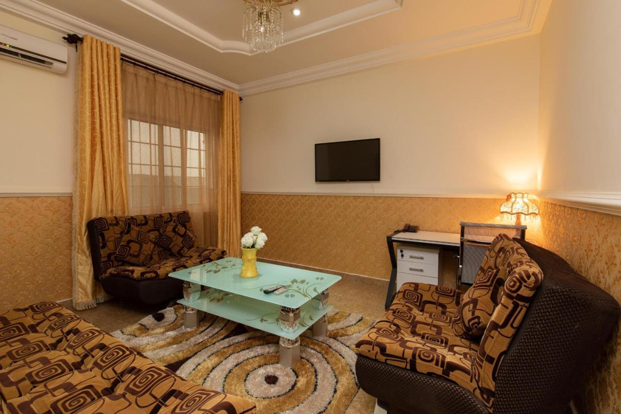 Ag Hotel And Suites Ogbodjo Екстериор снимка