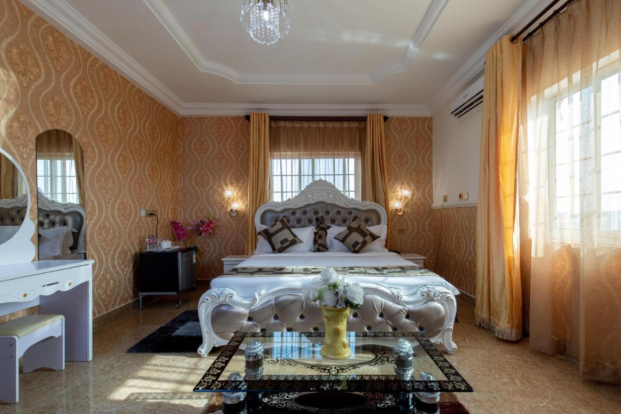 Ag Hotel And Suites Ogbodjo Екстериор снимка
