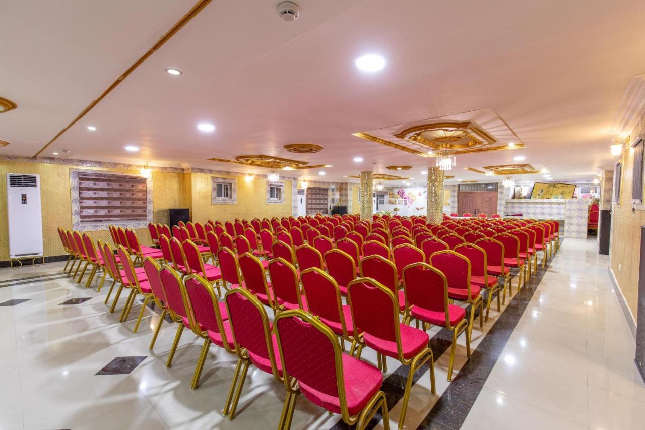 Ag Hotel And Suites Ogbodjo Екстериор снимка