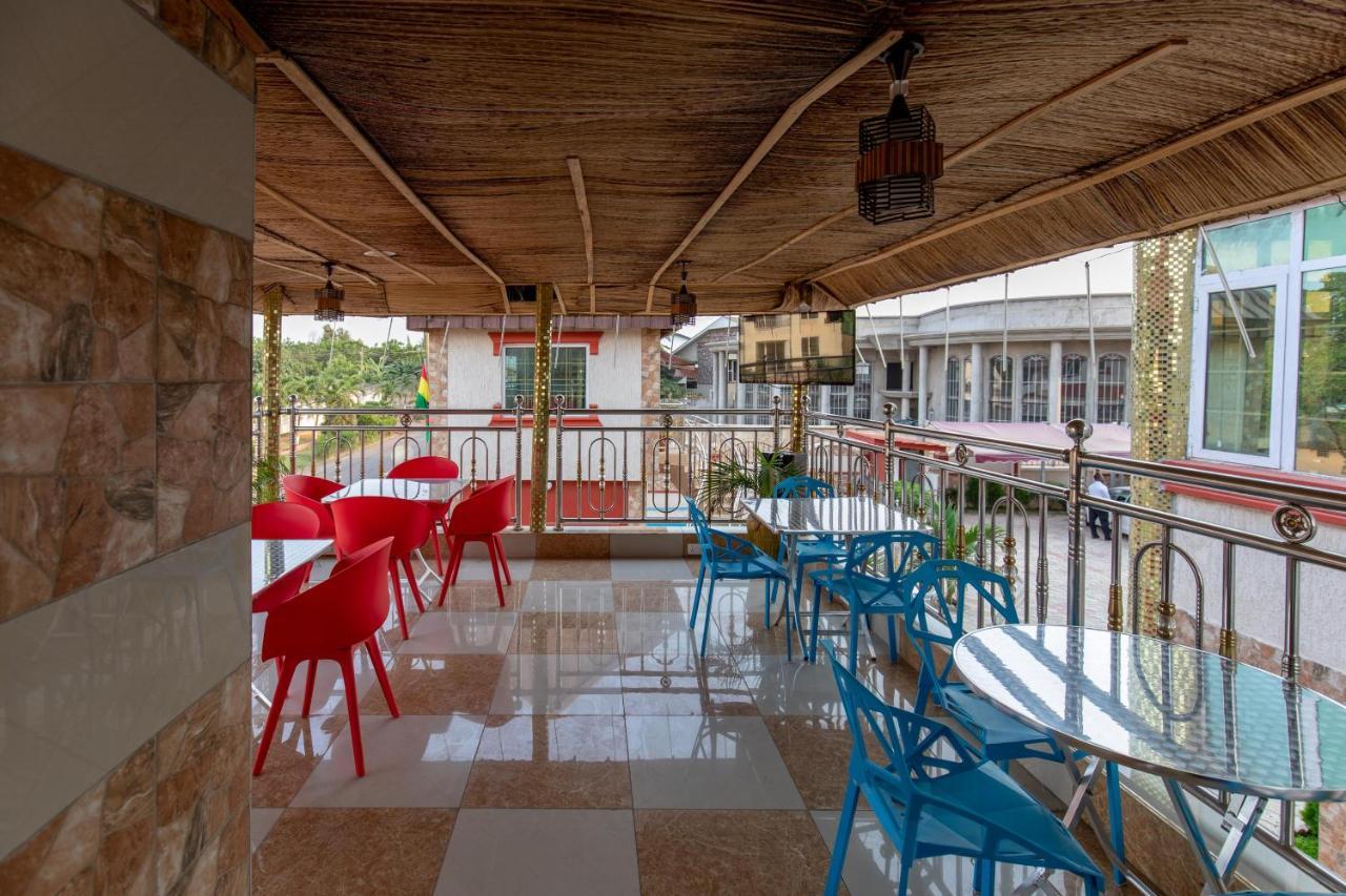 Ag Hotel And Suites Ogbodjo Екстериор снимка