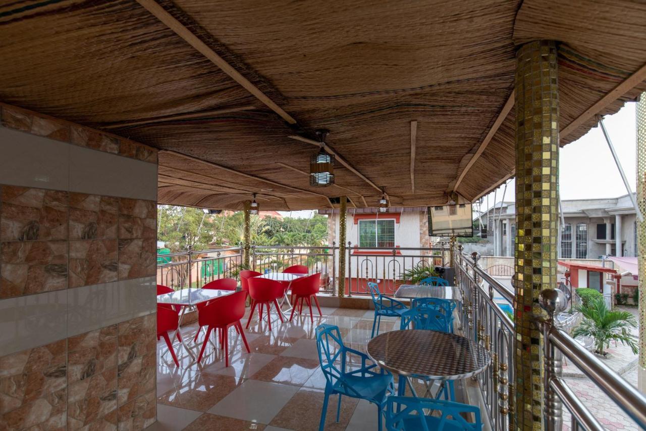 Ag Hotel And Suites Ogbodjo Екстериор снимка