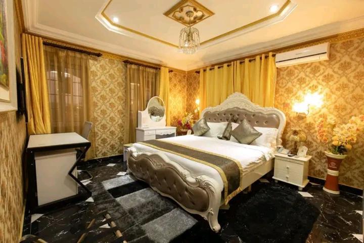 Ag Hotel And Suites Ogbodjo Екстериор снимка