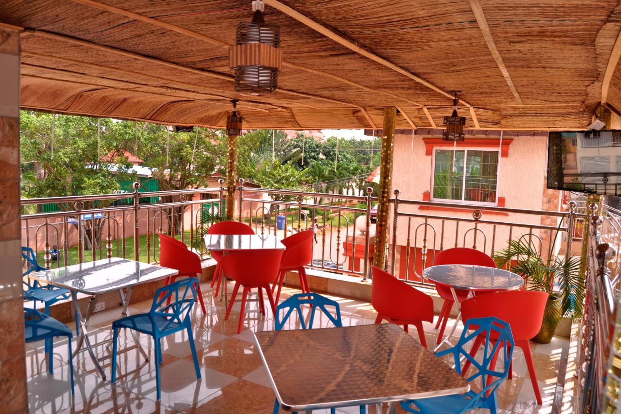 Ag Hotel And Suites Ogbodjo Екстериор снимка