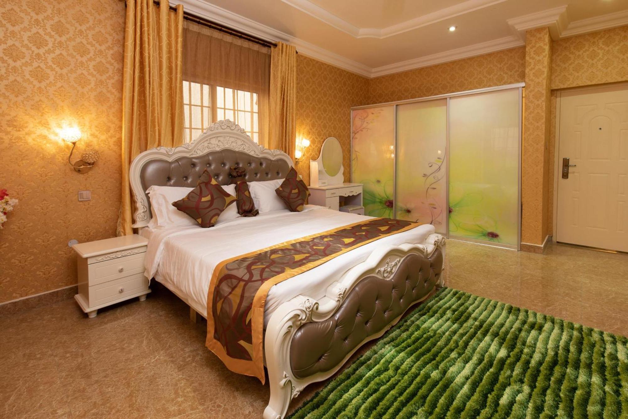 Ag Hotel And Suites Ogbodjo Екстериор снимка
