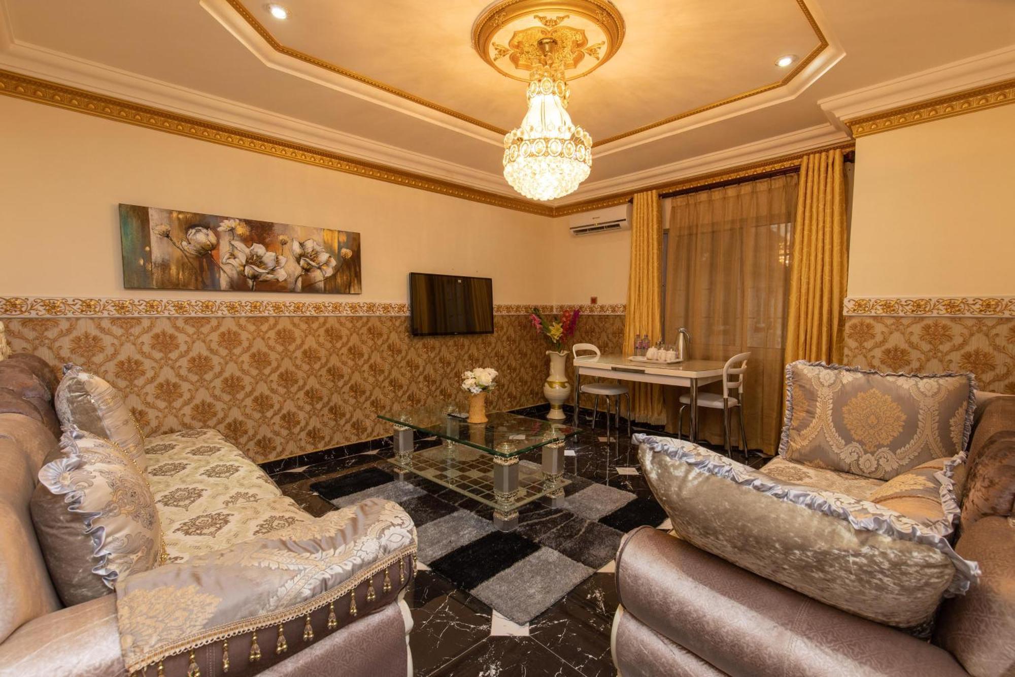 Ag Hotel And Suites Ogbodjo Екстериор снимка